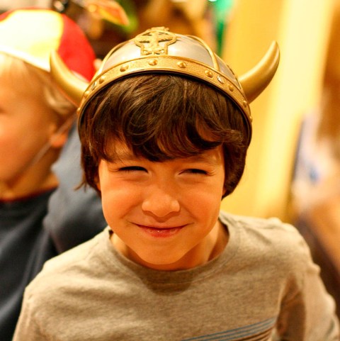 pippa-wait-funny-hat