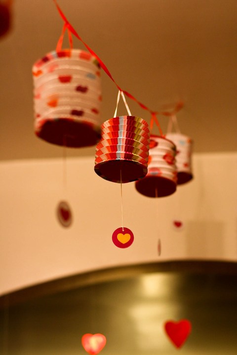 pippa-wait-valentine-lanterns